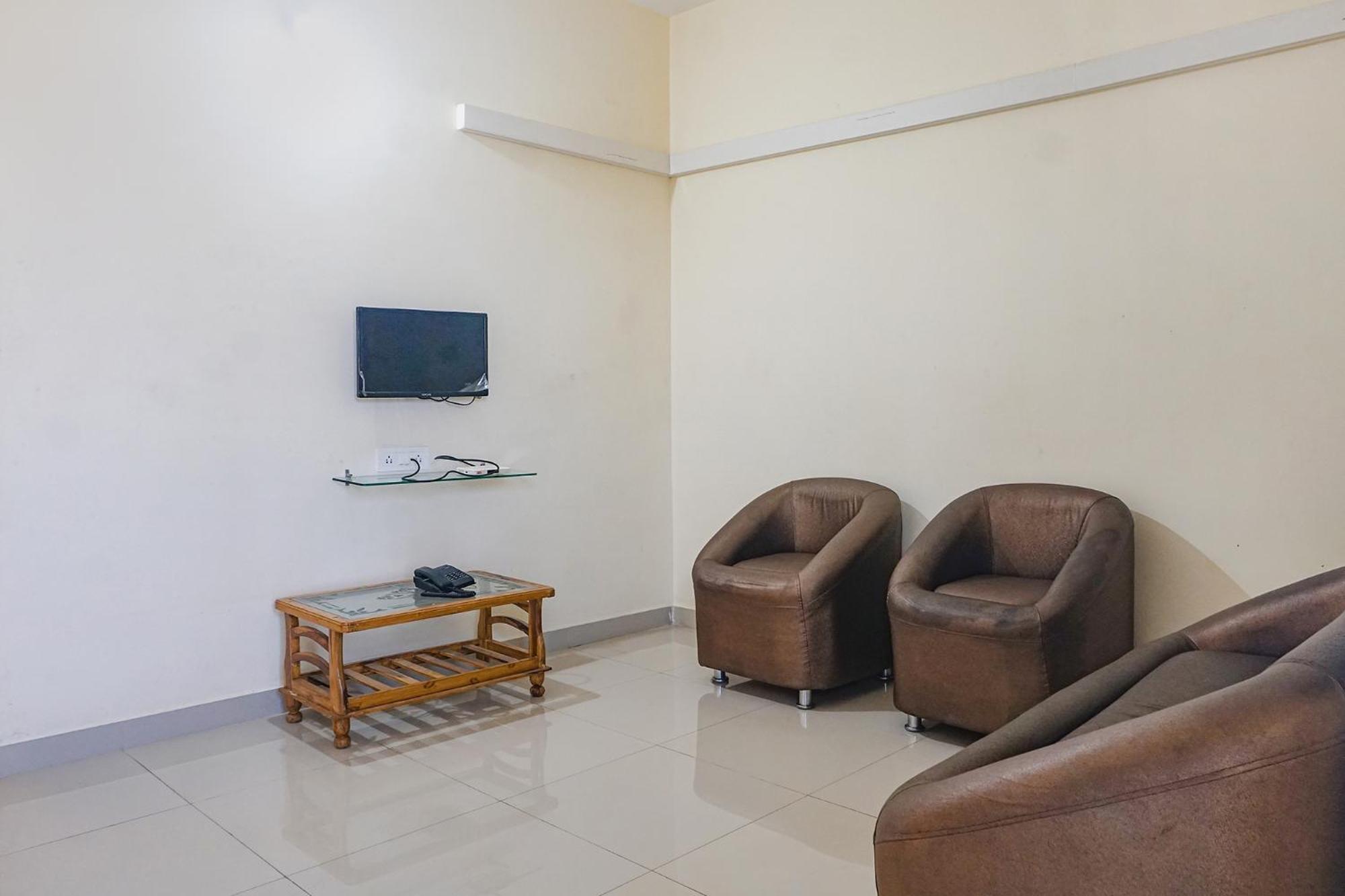 Fabexpress Vaishnav Inn Talegaon Dabhade Экстерьер фото
