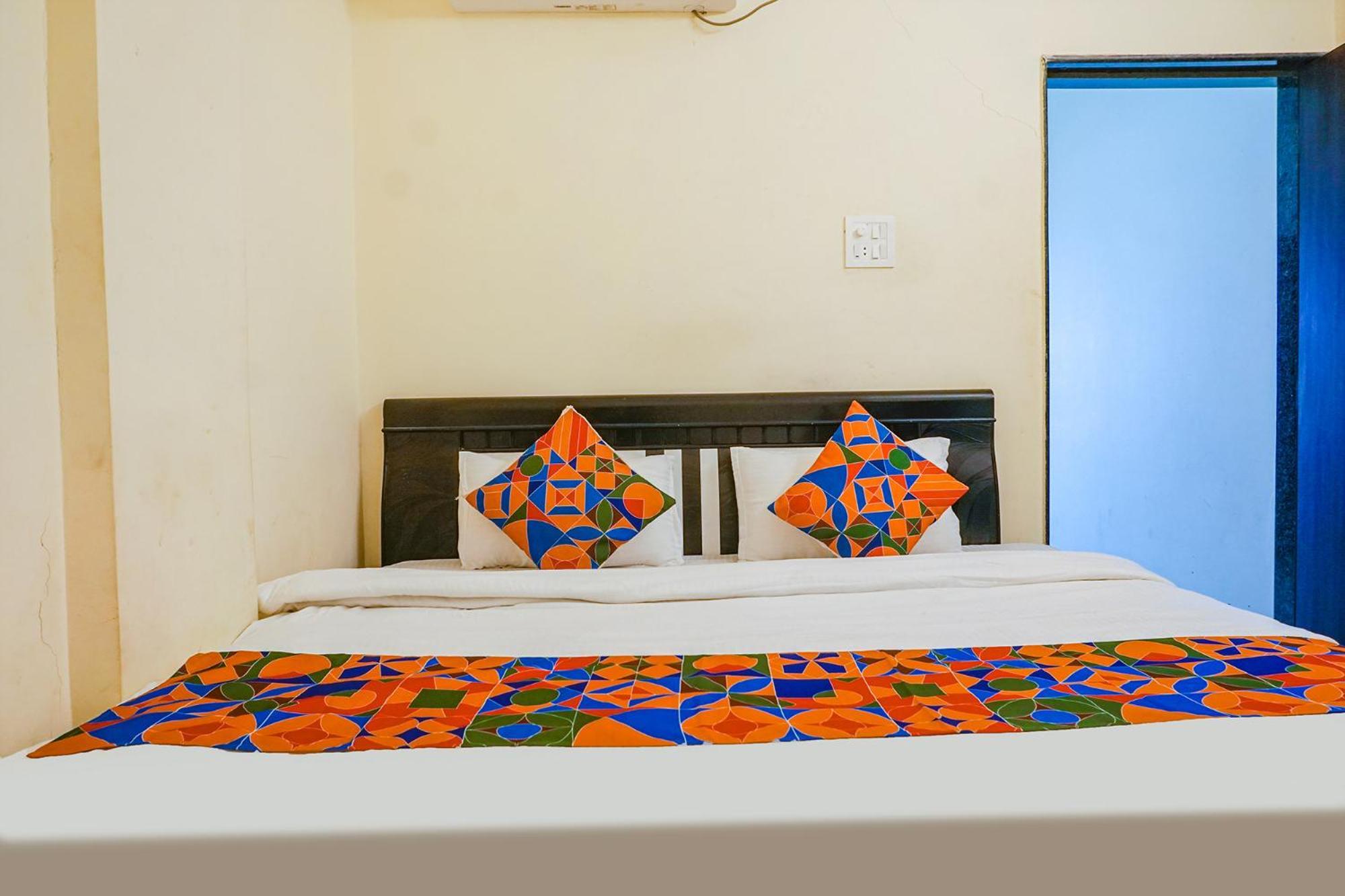 Fabexpress Vaishnav Inn Talegaon Dabhade Экстерьер фото