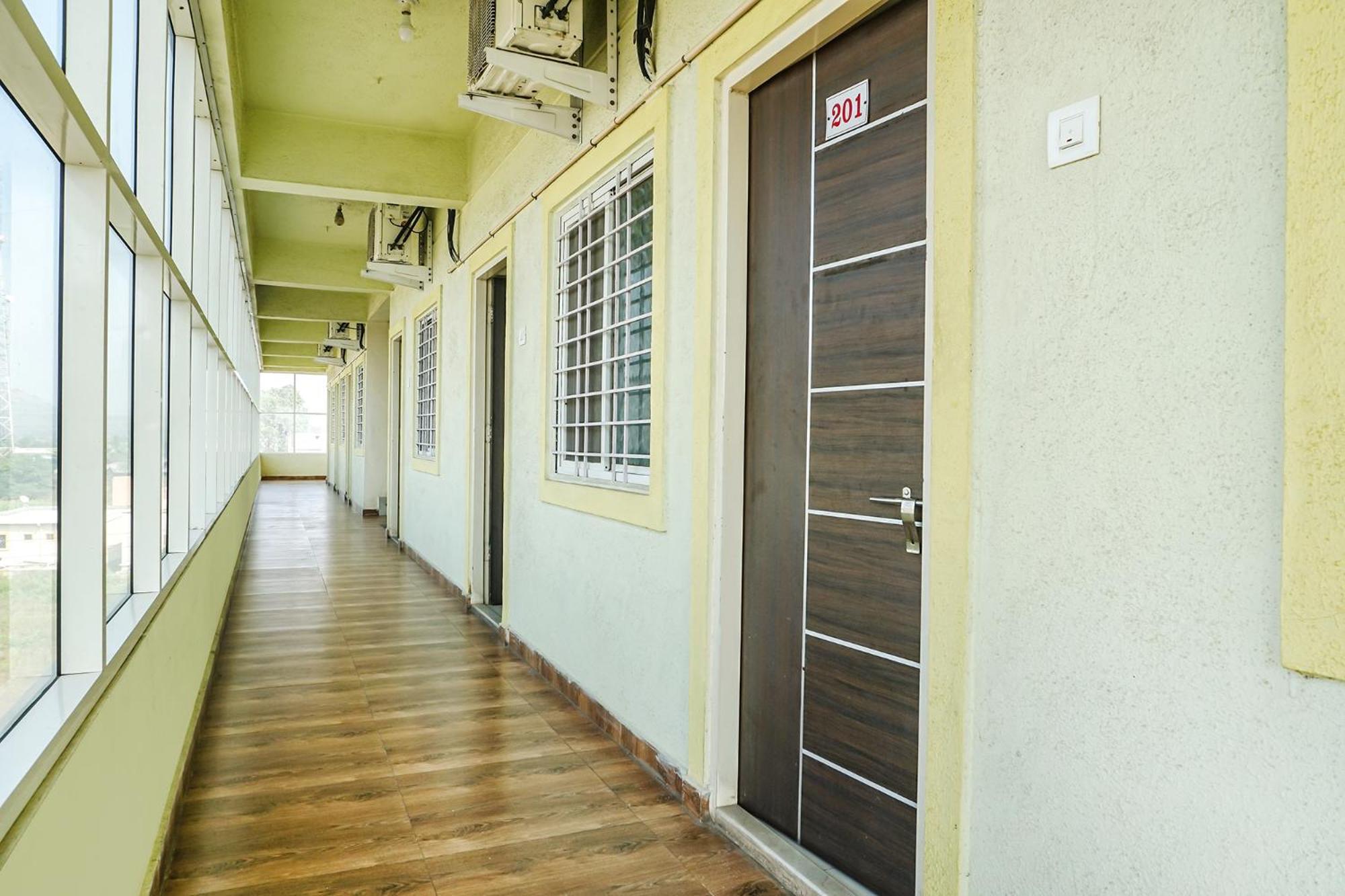 Fabexpress Vaishnav Inn Talegaon Dabhade Экстерьер фото